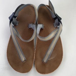 Circadian lifestyle earth runners tan